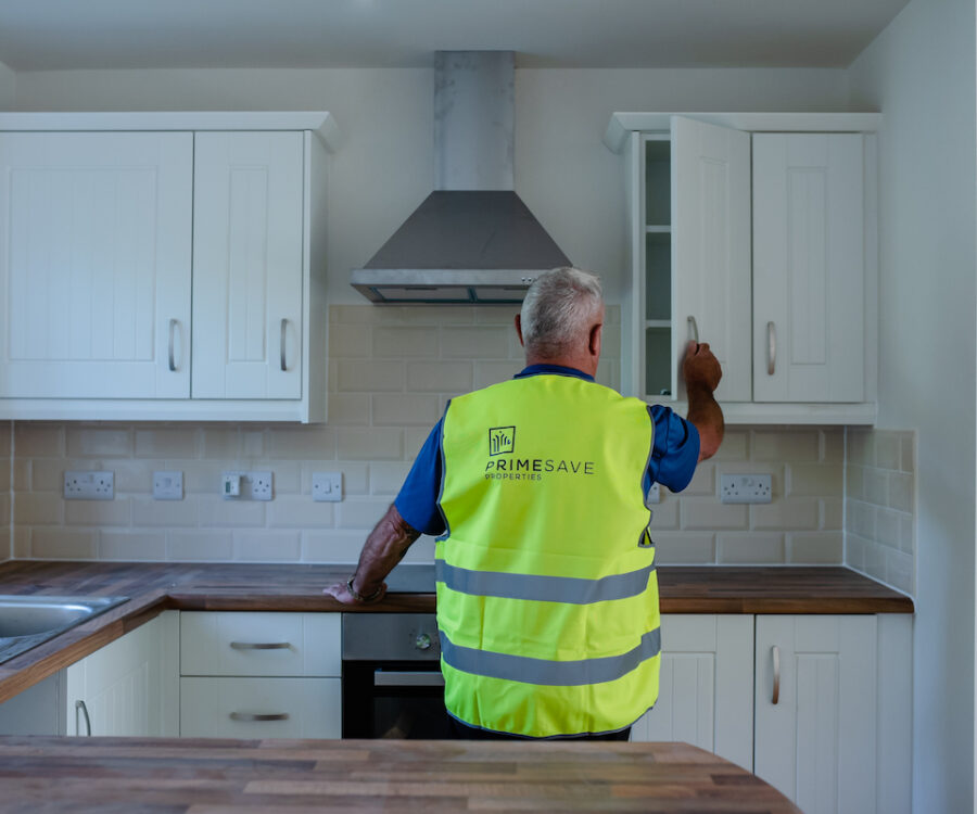Builder inspecting home | Primesave Properties