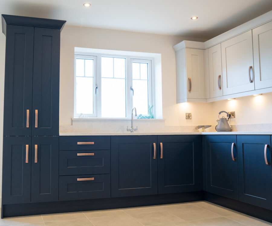 Hornbeam kitchen blue | Primesave Properties