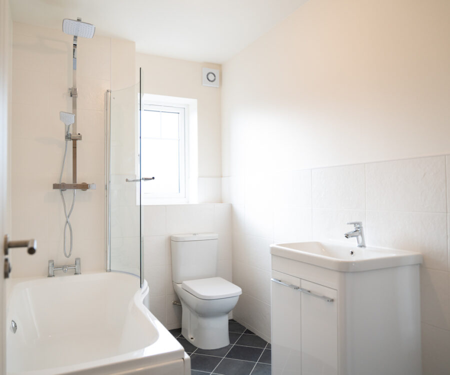Sycamore bathroom | Primesave Properties