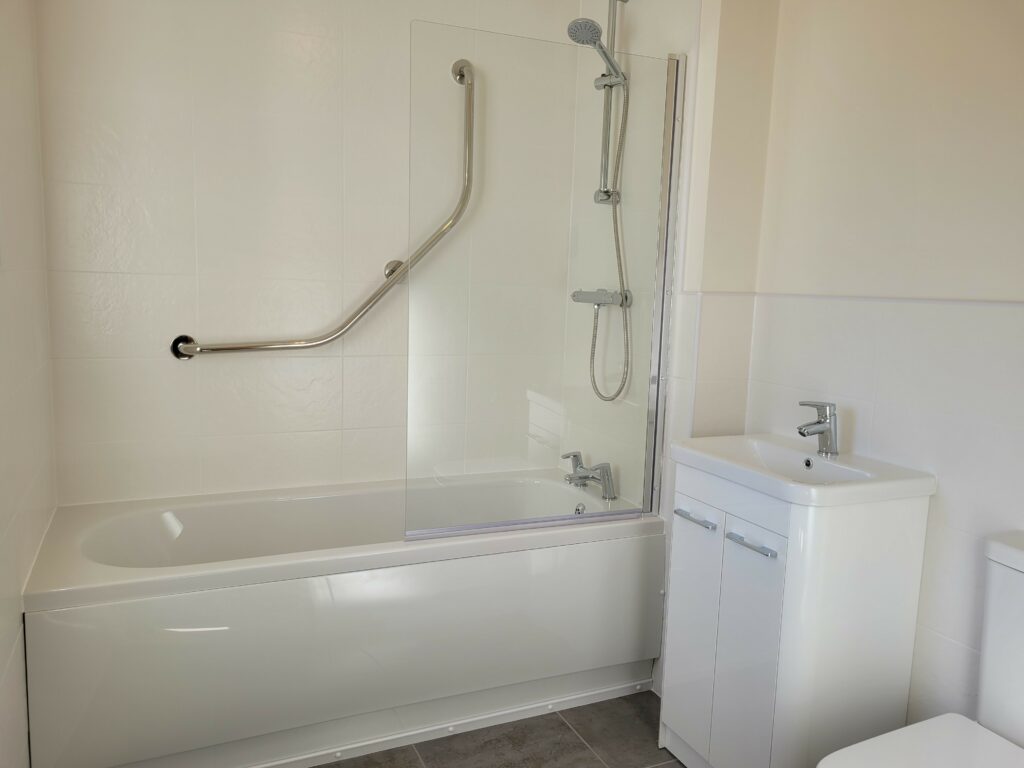 Rowan bathroom2 - Primesave