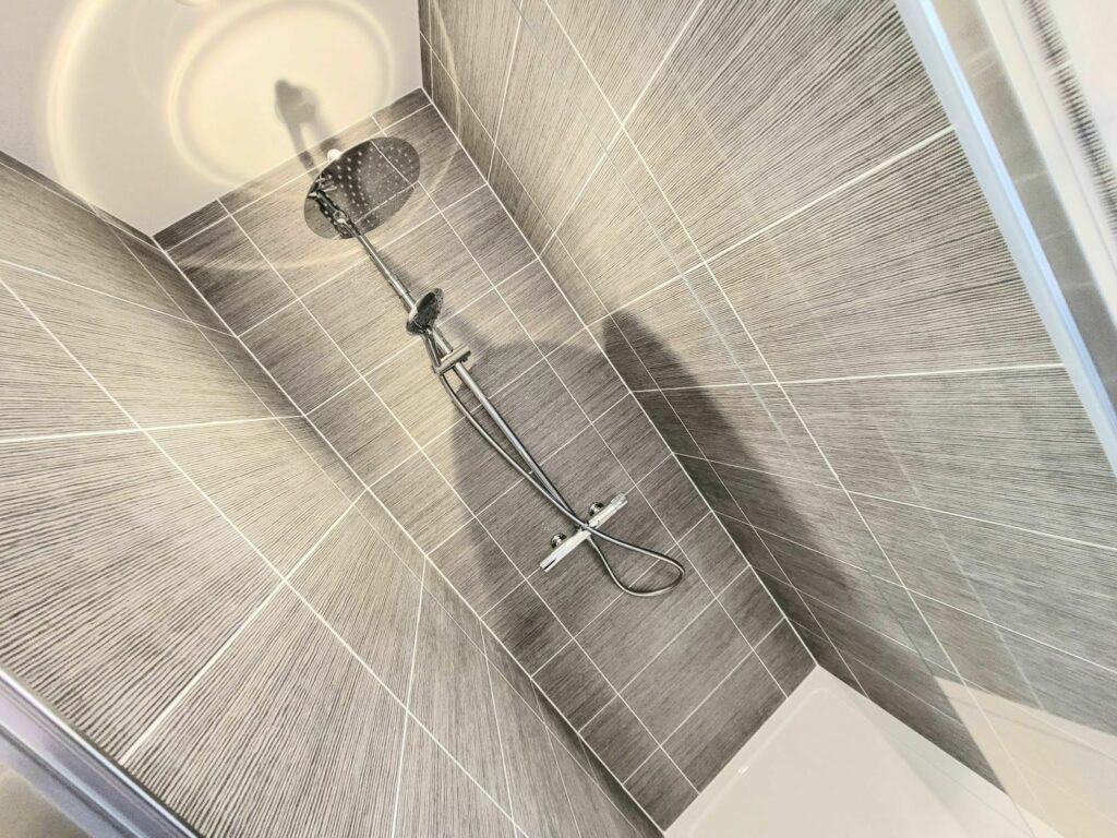 Rowan en-suite - Primesave