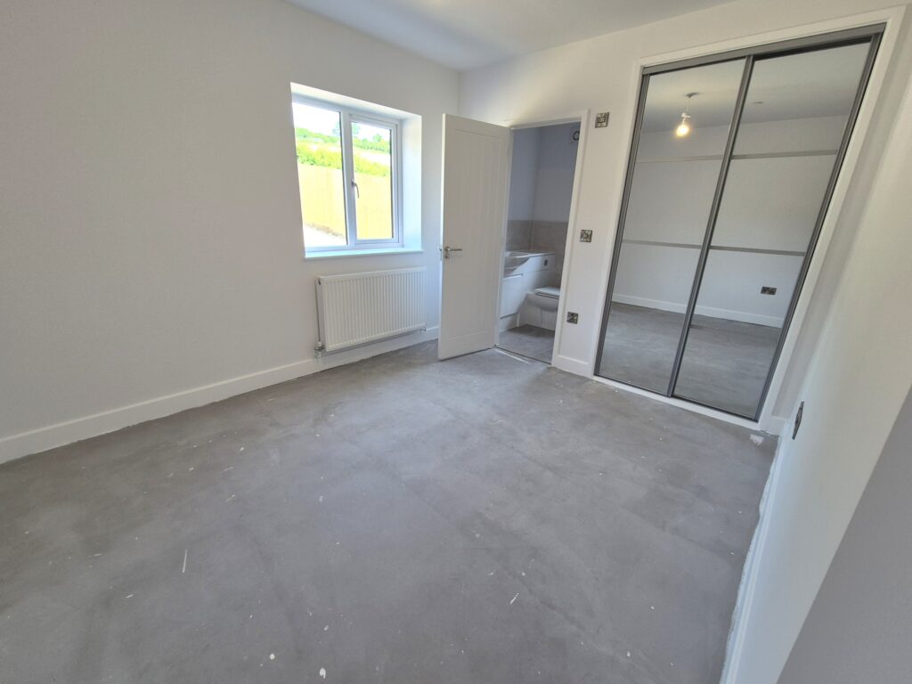 6 Maple Walk_bed 1