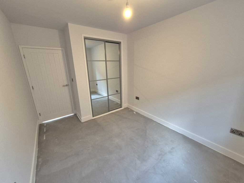 6 Maple Walk_bed 3