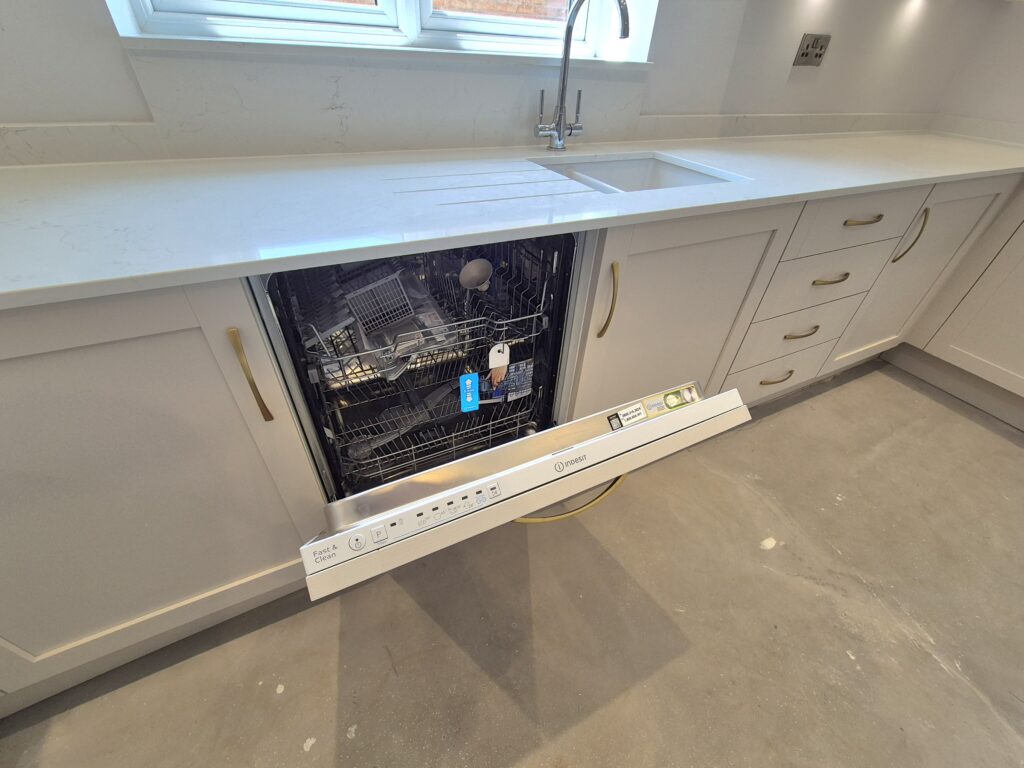 6 Maple Walk_dishwasher