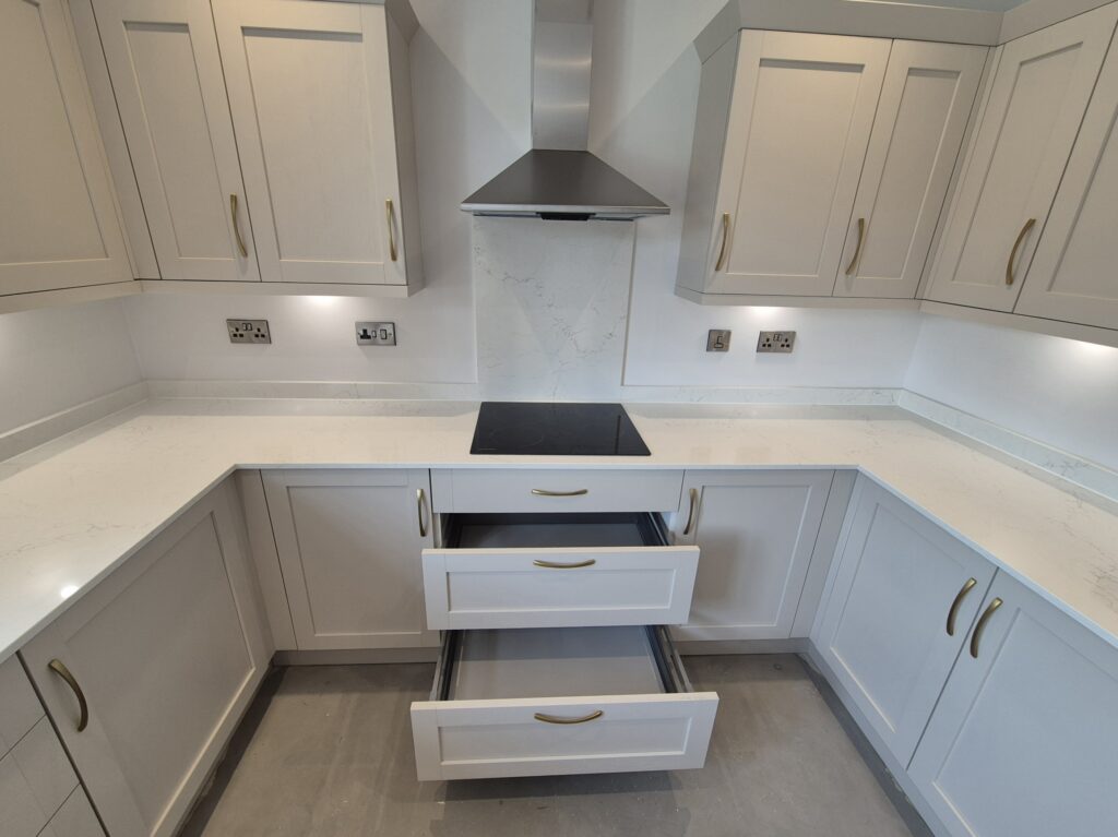 6 MapleWalk_pan drawers